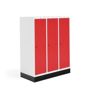 Szafka do szatni ROZ, 3 moduły, 3 drzwi, 1510x1200x550 mm, czerwony, z podstawą
